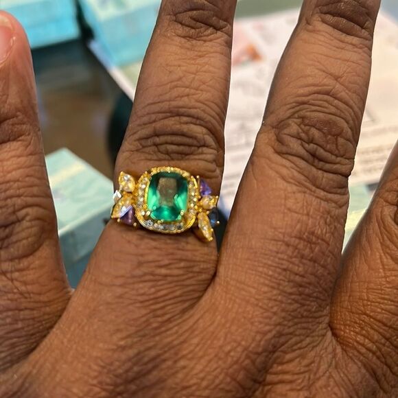 STUNNING 18KT YELLOW GOLD GREEN SAPPHIRE & TANZANITE ENGAGEMENT RING 6,8,9,10 - Picture 3 of 8